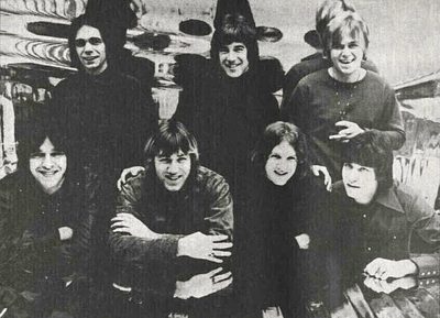 Chicago Transit Authority in a 1970 Hit Parader photo, a related Songs post covering 25 or 6 to 4